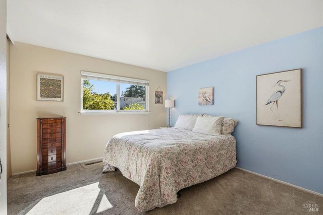 5420 Evonne Ave, Santa Rosa, CA 95409