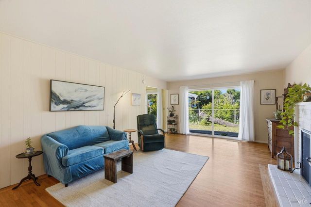 5420 Evonne Ave, Santa Rosa, CA 95409