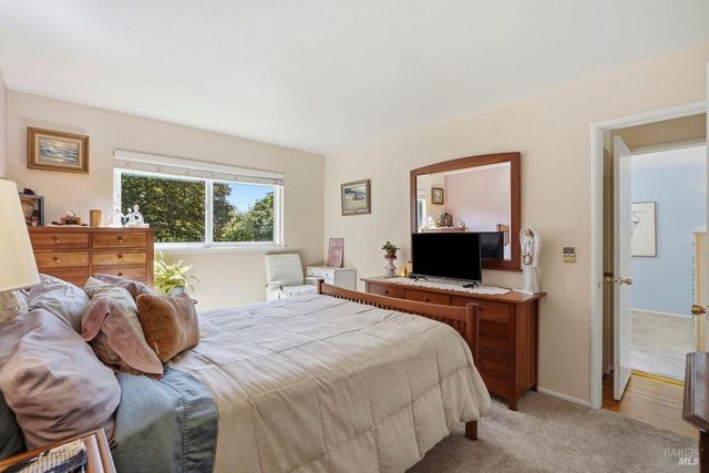 5420 Evonne Ave, Santa Rosa, CA 95409