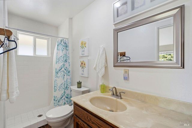 5420 Evonne Ave, Santa Rosa, CA 95409