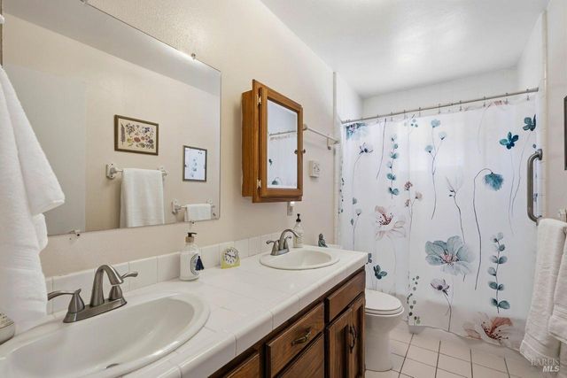 5420 Evonne Ave, Santa Rosa, CA 95409