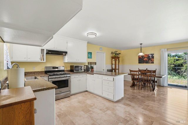 5420 Evonne Ave, Santa Rosa, CA 95409