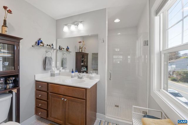 1450 AVON ST, Charlottesville, VA 22902