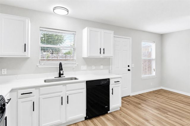 4523 Secure LN, Austin, TX 78725