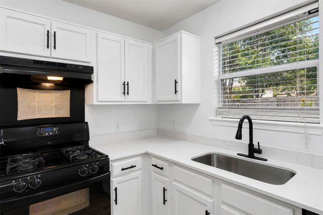 4523 Secure LN, Austin, TX 78725