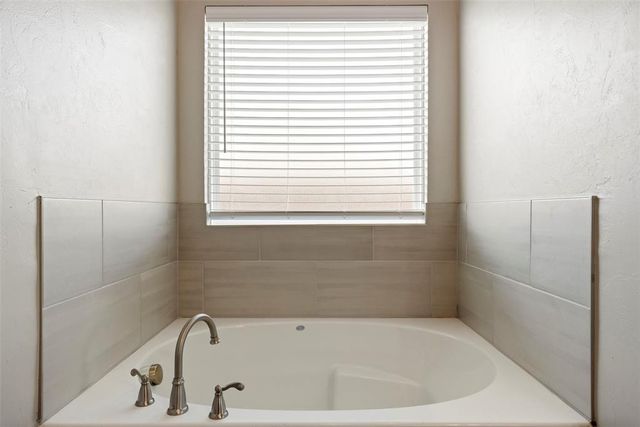 1605 Pendleton Place, Moore, OK 73160