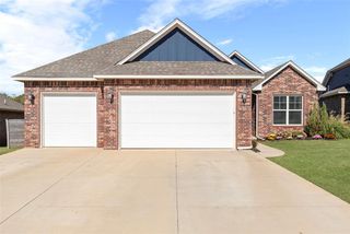 1605 Pendleton Place, Moore, OK 73160