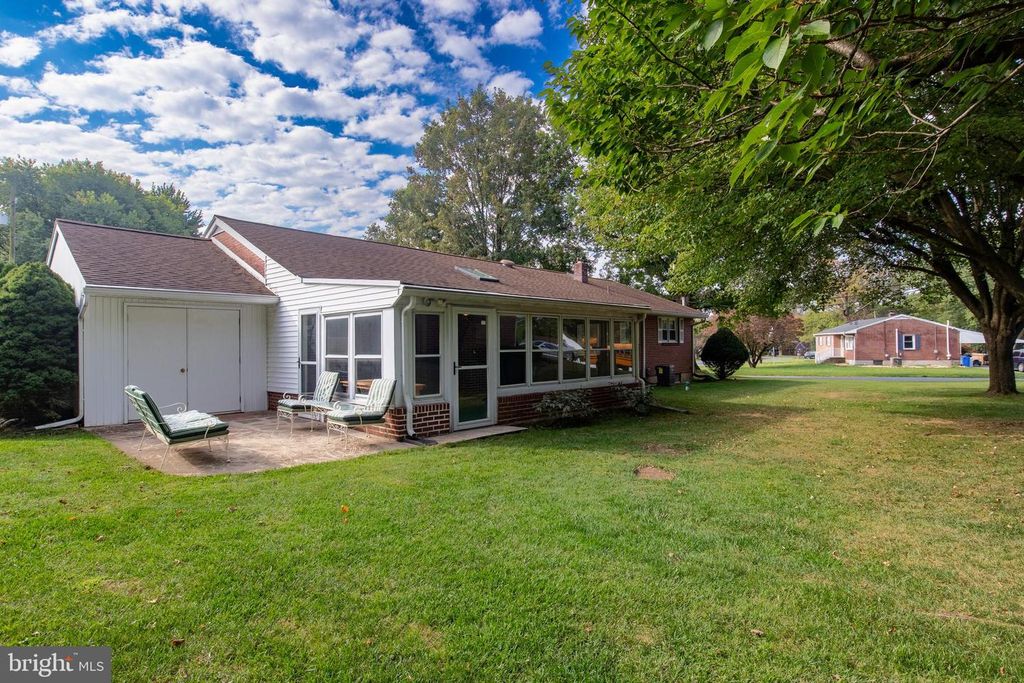 701 CHARLES ST, Lebanon, PA 17042