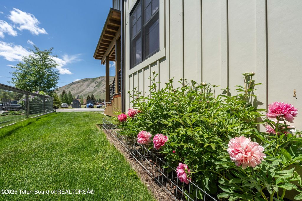 150 N JEAN Street, Jackson, WY 83001 photo 31