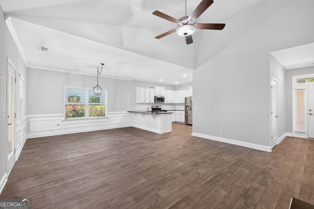 832 Hidden Hollow Circle, Commerce, GA 30529