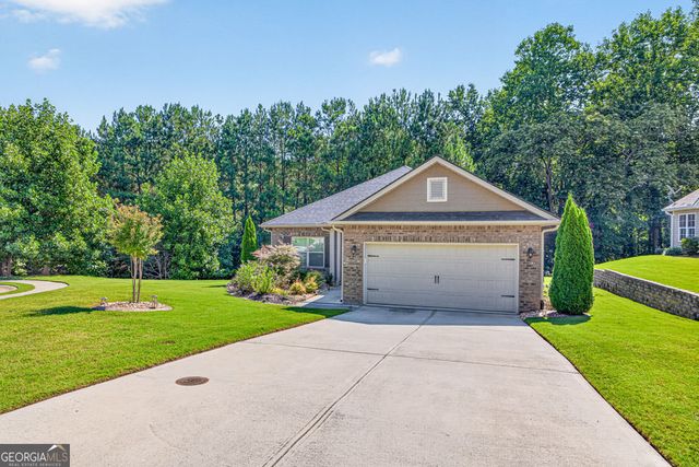 832 Hidden Hollow Circle, Commerce, GA 30529