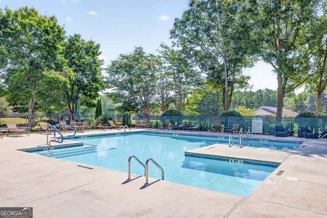 832 Hidden Hollow Circle, Commerce, GA 30529