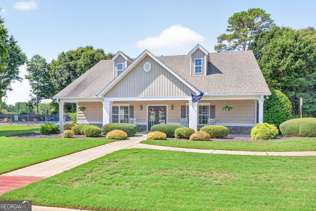 832 Hidden Hollow Circle, Commerce, GA 30529