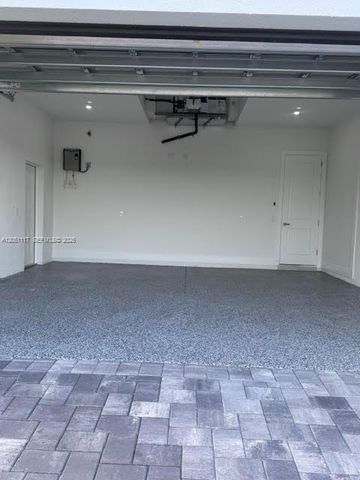 1009 Tropicana Pkwy W, Cape Coral, FL 33993