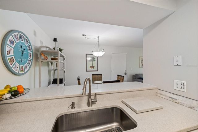 748 WHITE PINE TREE ROAD 204, Venice, FL 34285