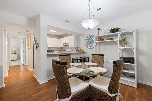 748 WHITE PINE TREE ROAD 204, Venice, FL 34285