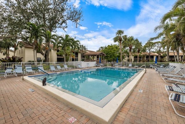 748 WHITE PINE TREE ROAD 204, Venice, FL 34285