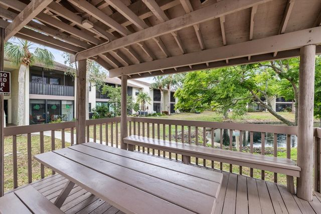 748 WHITE PINE TREE ROAD 204, Venice, FL 34285