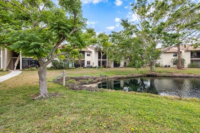 748 WHITE PINE TREE ROAD 204, Venice, FL 34285