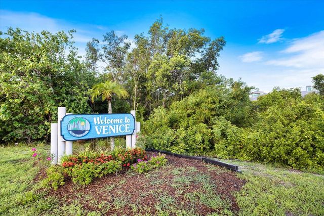 748 WHITE PINE TREE ROAD 204, Venice, FL 34285