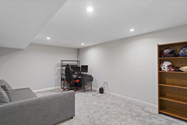 N76W14482 Northpoint DRIVE, Menomonee Falls, WI 53051