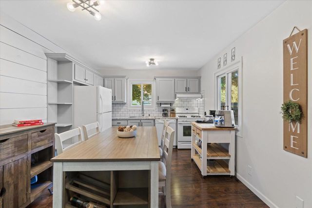 N76W14482 Northpoint DRIVE, Menomonee Falls, WI 53051