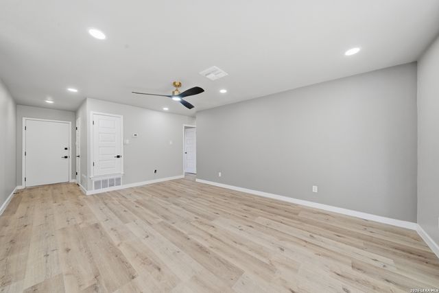 9446 Cliff Way, San Antonio, TX 78250