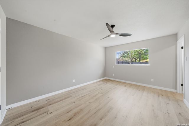 9446 Cliff Way, San Antonio, TX 78250