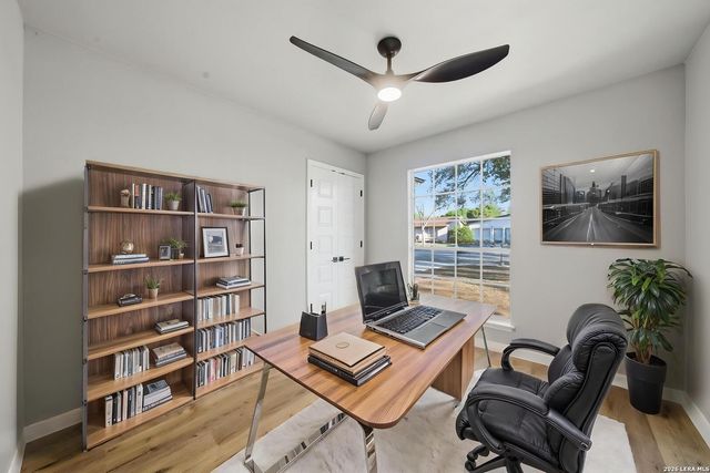 9446 Cliff Way, San Antonio, TX 78250