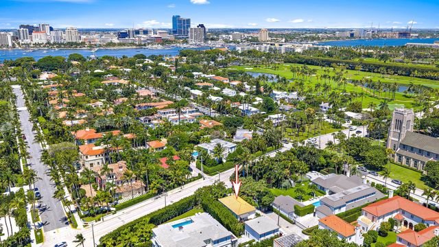151 S County Road 1st Fl, Palm Beach, FL 33480