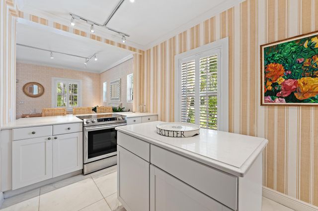 151 S County Road 1st Fl, Palm Beach, FL 33480