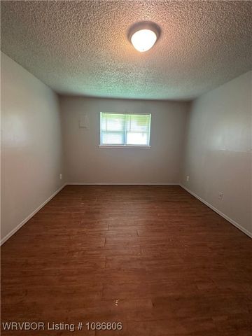 1700 S Carthage Street, Fort Smith, AR 72901