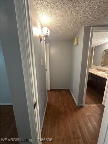 1700 S Carthage Street, Fort Smith, AR 72901