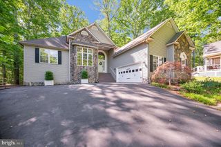 801 EASTOVER PKWY, Locust Grove, VA 22508