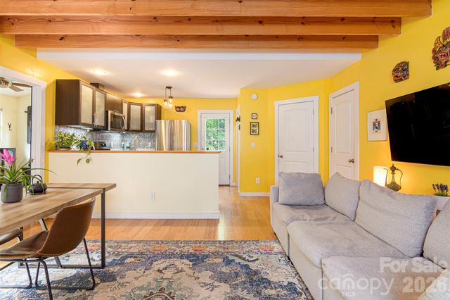 149 State Street, Asheville, NC 28806