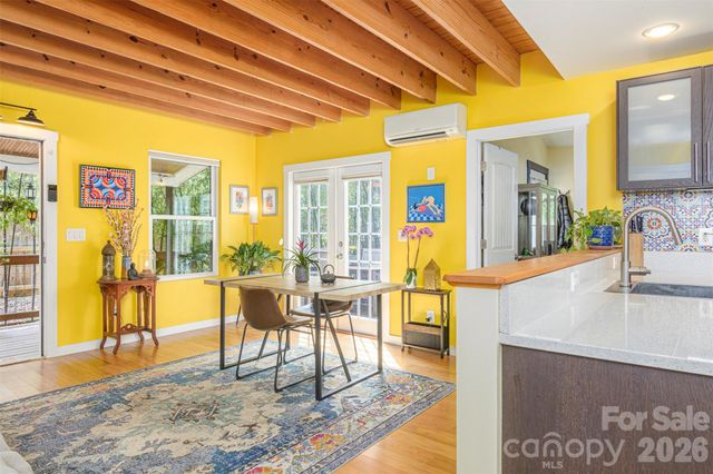 149 State Street, Asheville, NC 28806