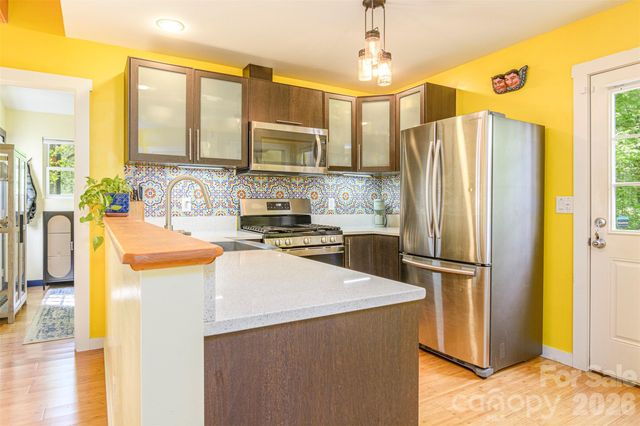 149 State Street, Asheville, NC 28806