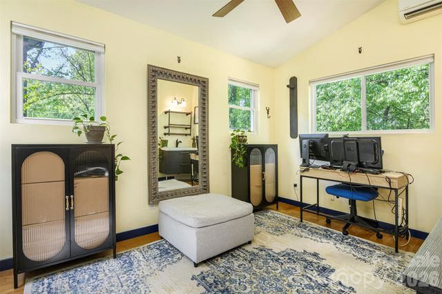 149 State Street, Asheville, NC 28806