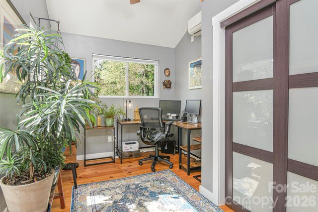149 State Street, Asheville, NC 28806