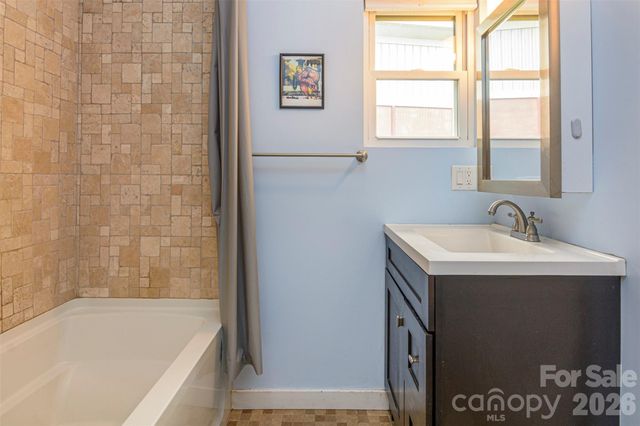 149 State Street, Asheville, NC 28806