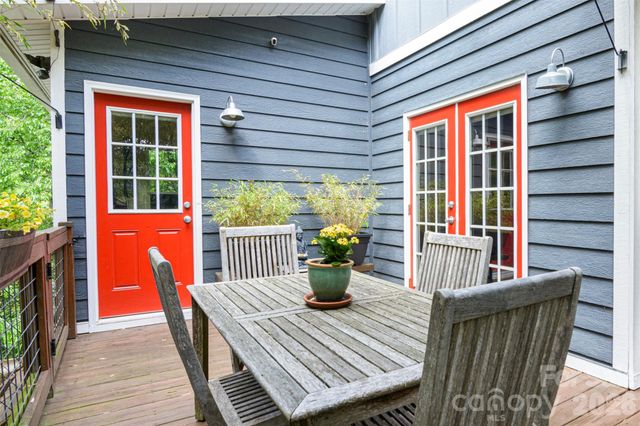 149 State Street, Asheville, NC 28806