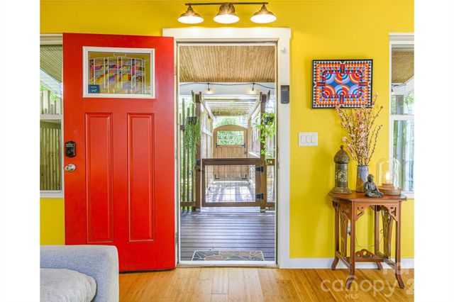 149 State Street, Asheville, NC 28806