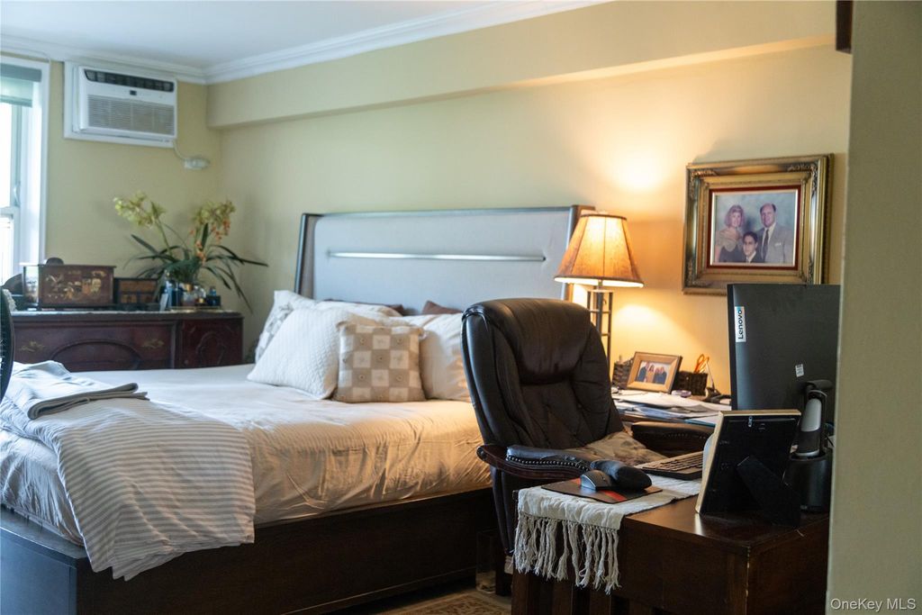 144-70 41st Avenue 3H, Flushing, NY 11355 — photo 3