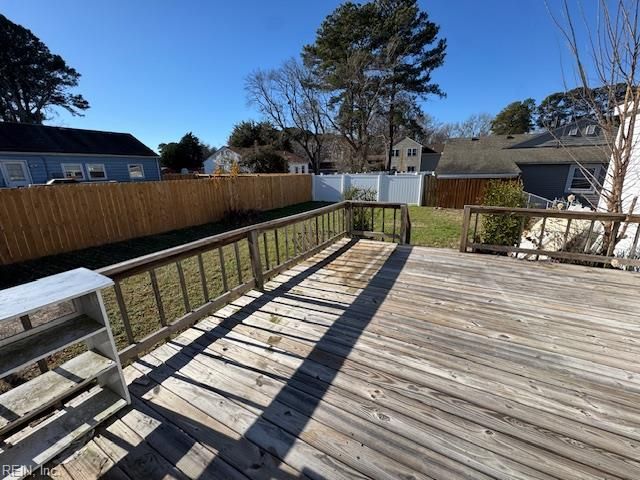 128 Green Meadow DR, Portsmouth, VA 23701