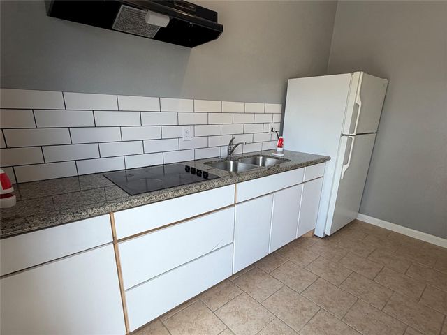 2909 King Street UNIT F, Houston, TX 77026