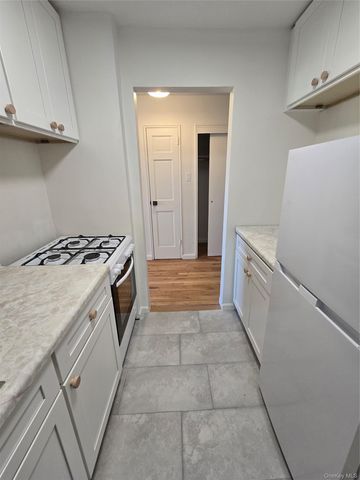 86-10 151st Avenue 5N, Howard Beach, NY 11414