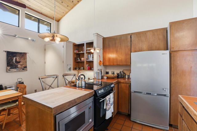 5354 Angelina Ave, Carmichael, CA 95608