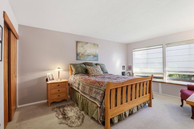 5354 Angelina Ave, Carmichael, CA 95608