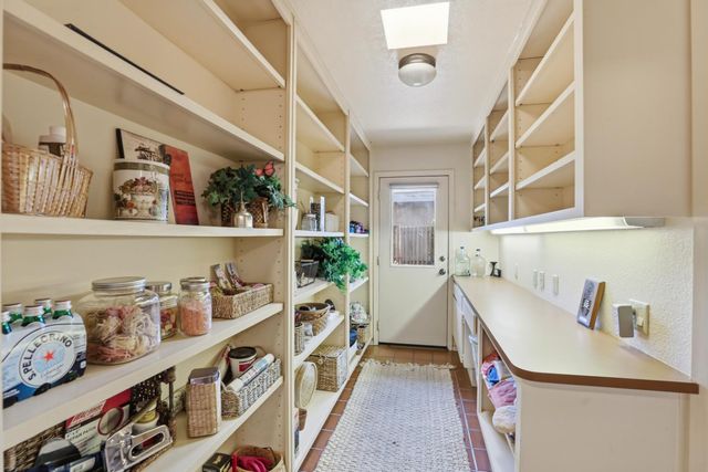 5354 Angelina Ave, Carmichael, CA 95608