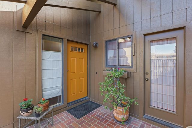 5354 Angelina Ave, Carmichael, CA 95608